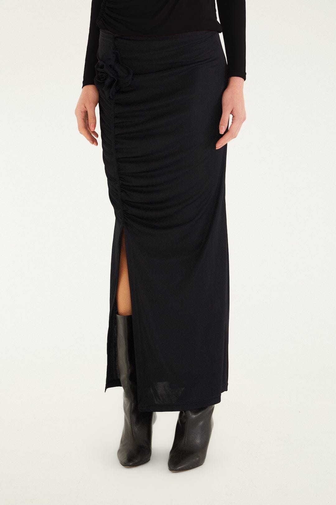 Black Flower Draped Side Slit Midi Skirt - FARM Rio BLACK