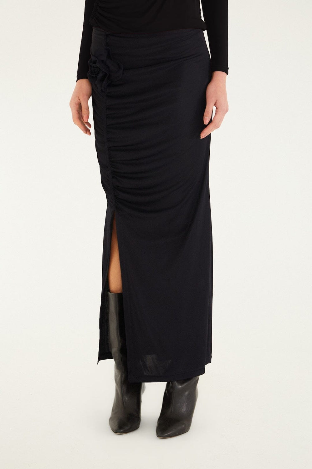 Black Flower Draped Side Slit Midi Skirt - FARM Rio BLACK