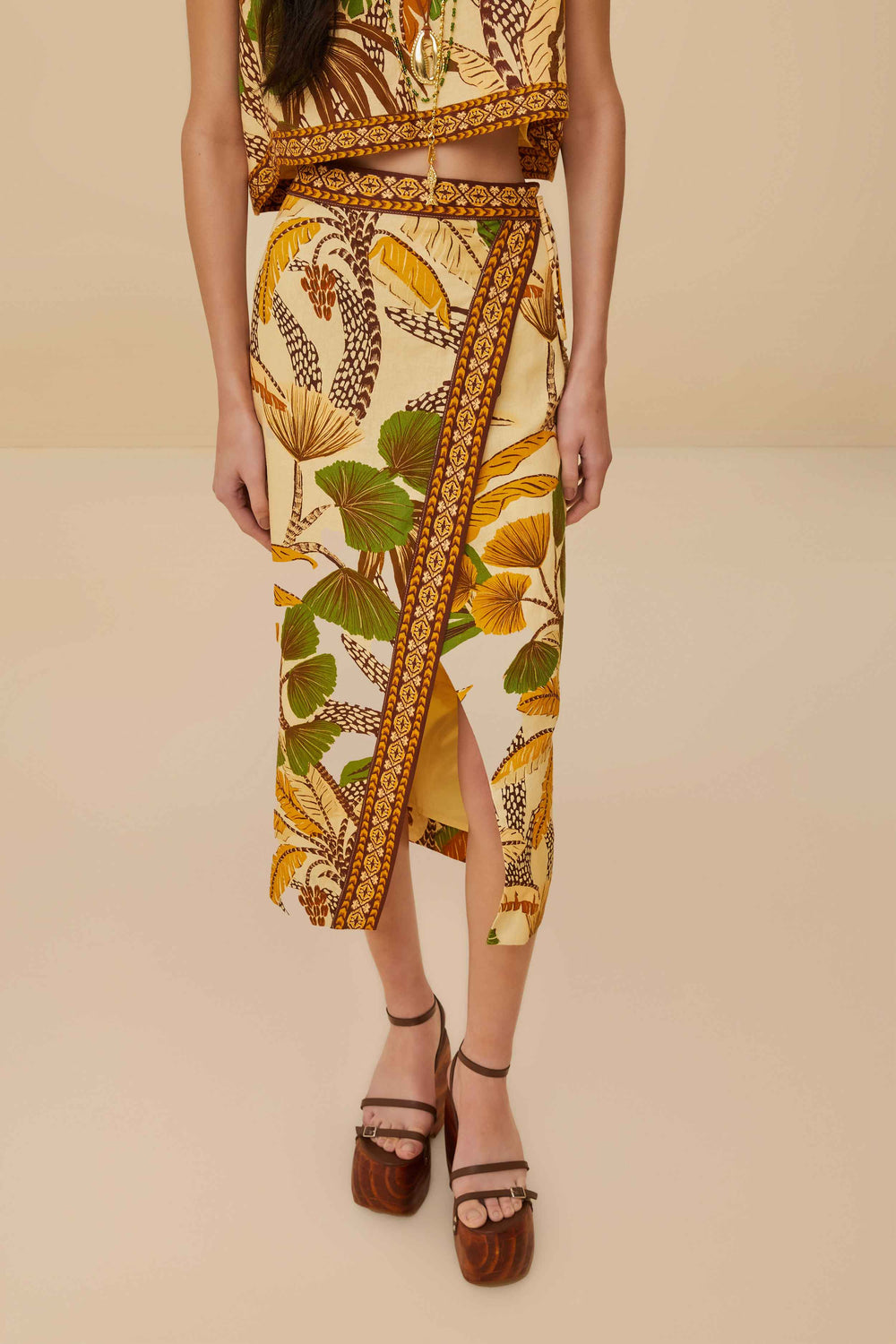 Sand Foliage Sketch LENZING™ ECOVERO™ Euroflax™ Midi Skirt - FARM Rio FOLIAGE SKETCH SAND