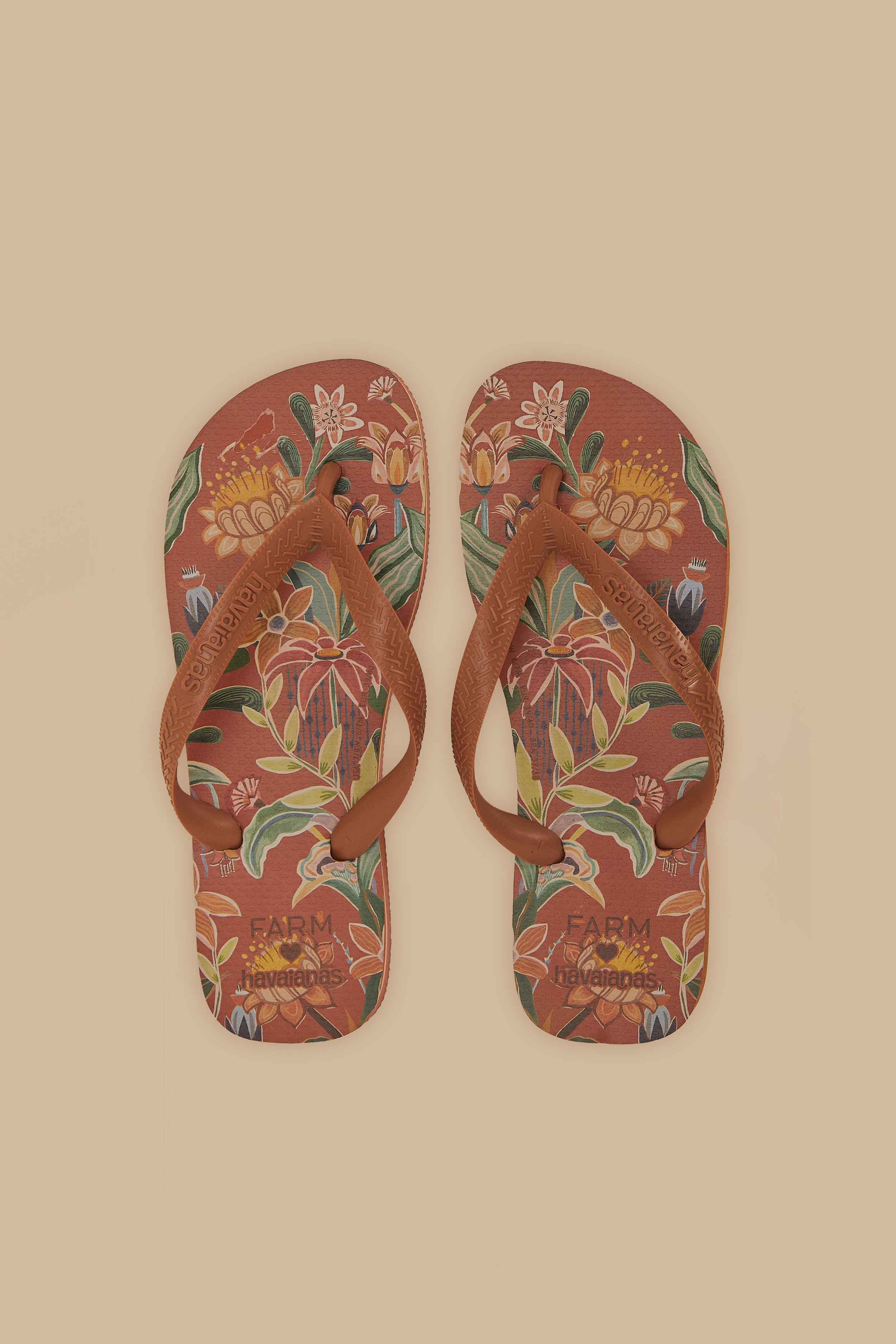 Delicate Flowers Havaianas - FARM Rio MULTI
