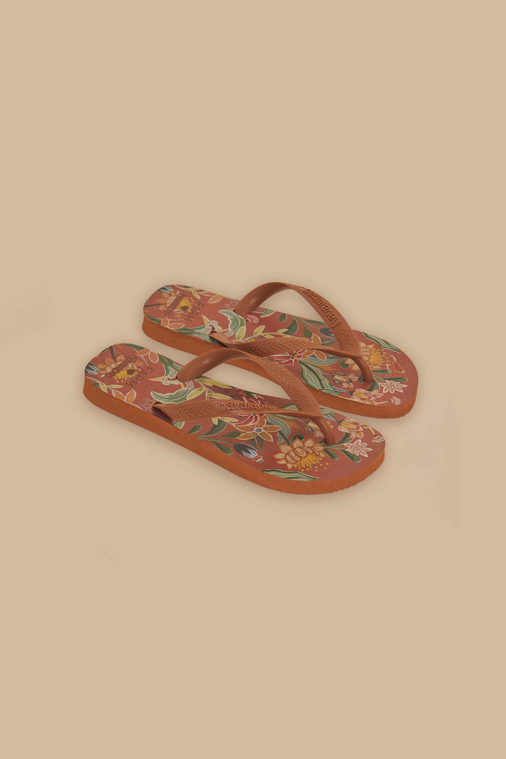 Delicate Flowers Havaianas - FARM Rio MULTI