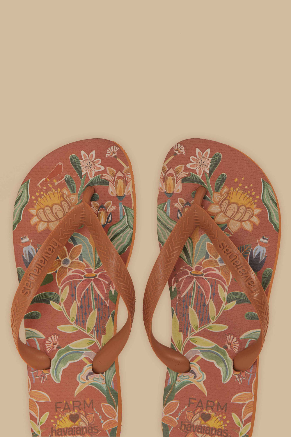 Delicate Flowers Havaianas - FARM Rio MULTI