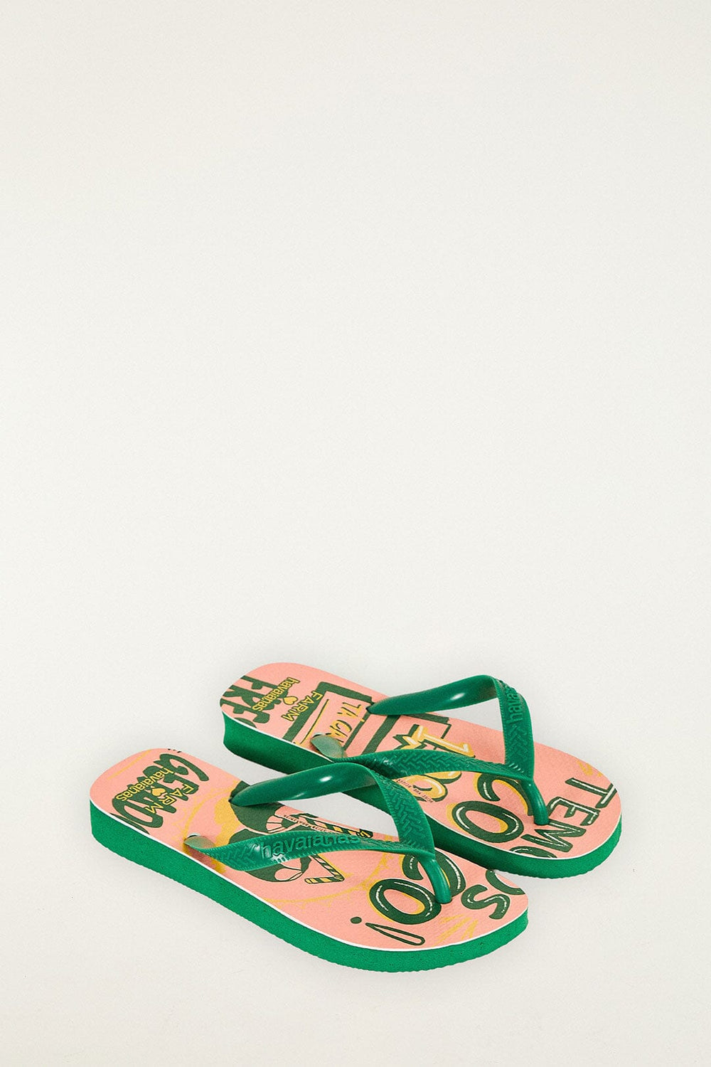 Pink Temos Coco Havaianas Sandals - FARM Rio PINK TEMOS COCO