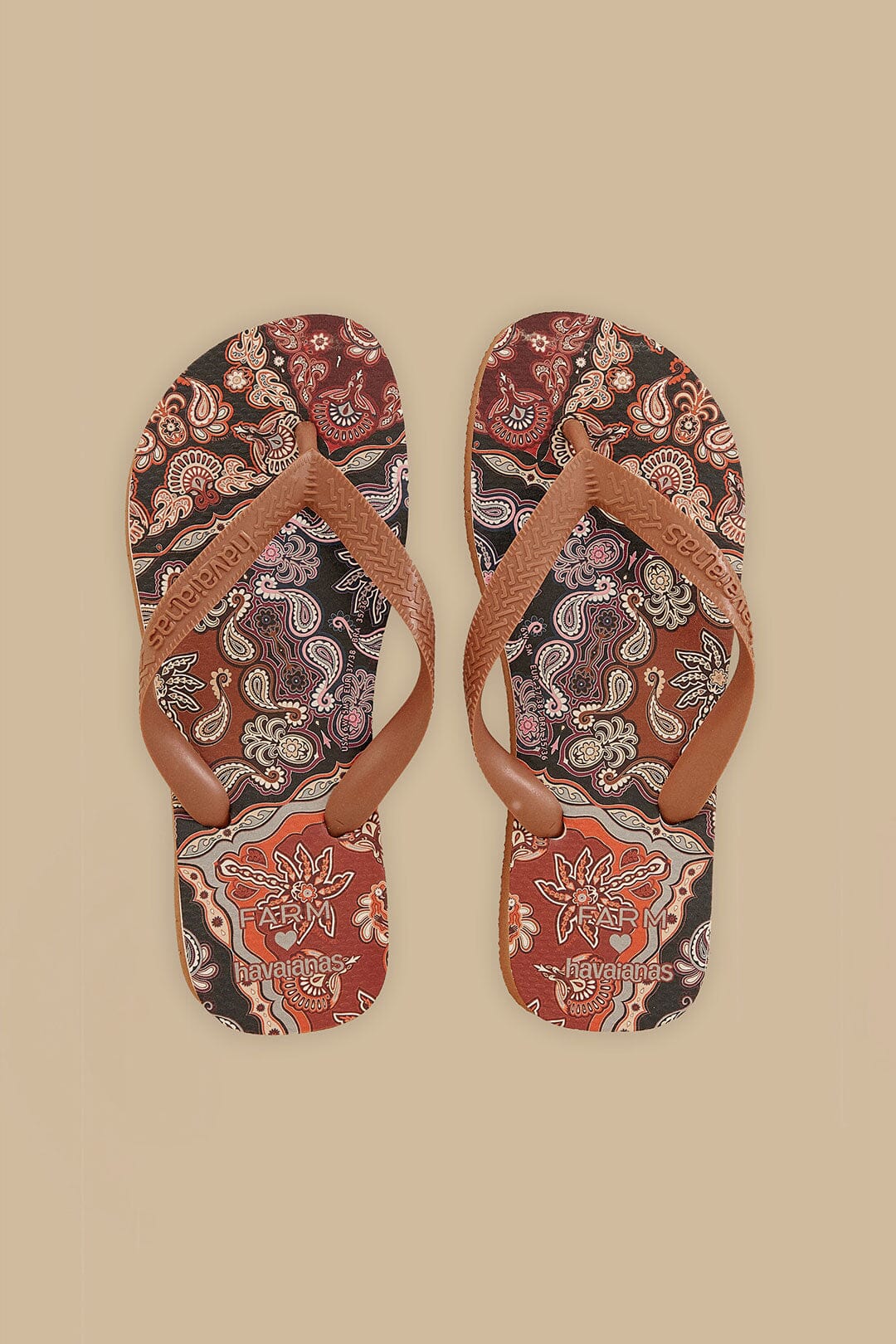 Brown Scarf Havaianas - FARM Rio AMAZON LIFE BLACK